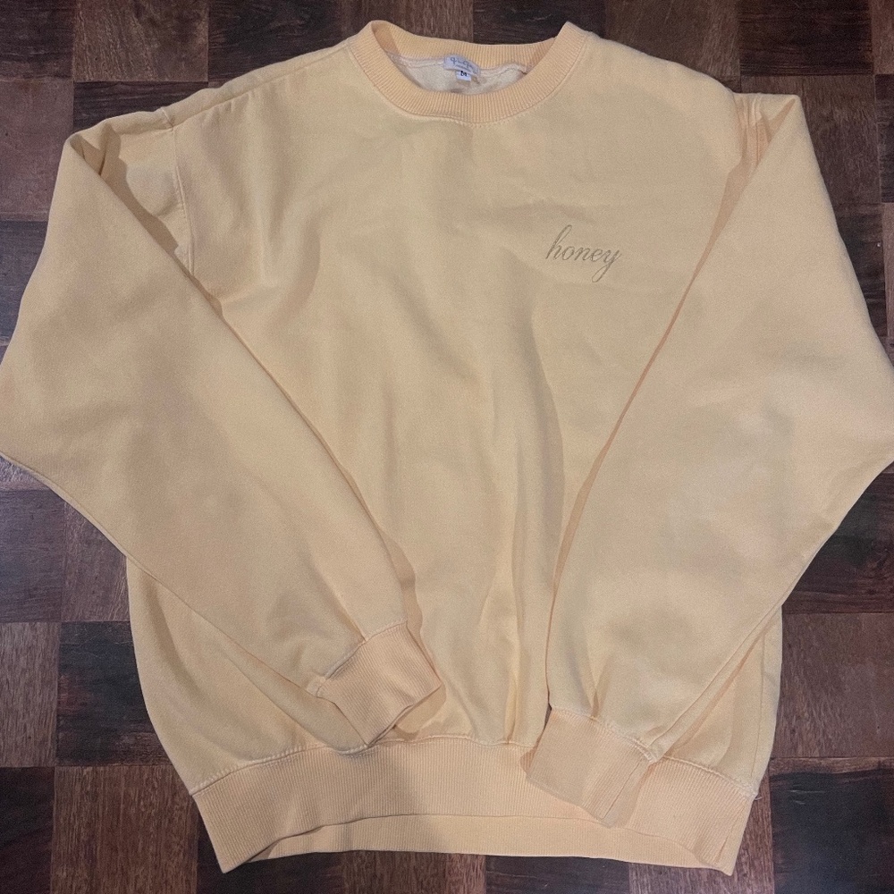 Brandy Melville Erica Honey Embroidery Sweatshirt - Yellow